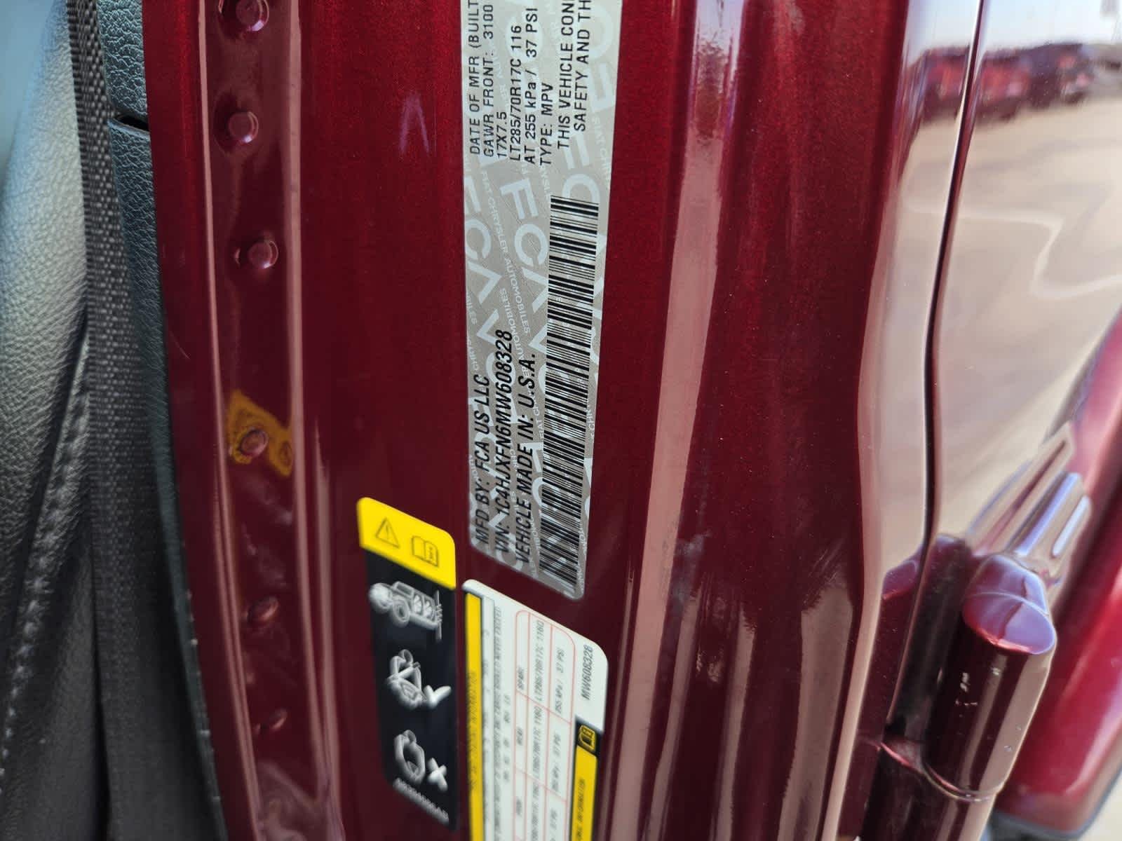 Used 2021 Snazzberry Pearlcoat Jeep Unlimited Rubicon image 26