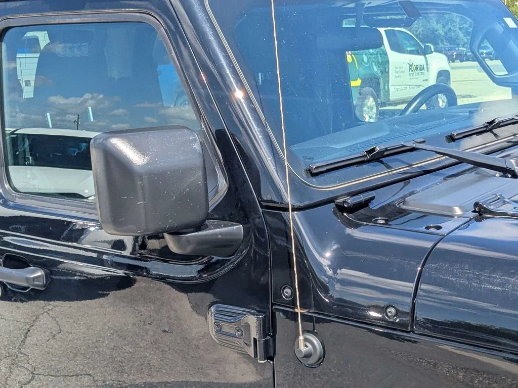 Used 2021 Black Jeep Sport S image 10