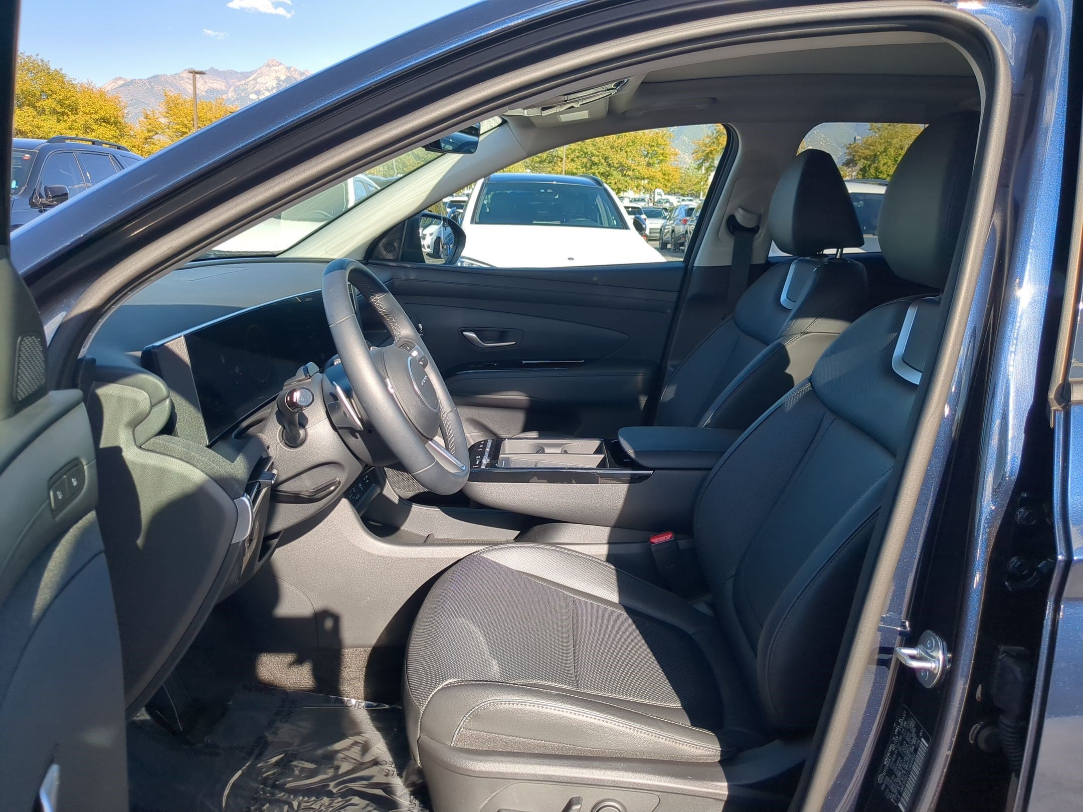 2026 Hyundai Tucson Limited - Photo 15