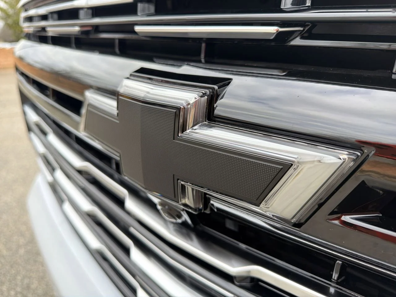 New 2026 Polar White Tricoat Chevrolet High Country image 26
