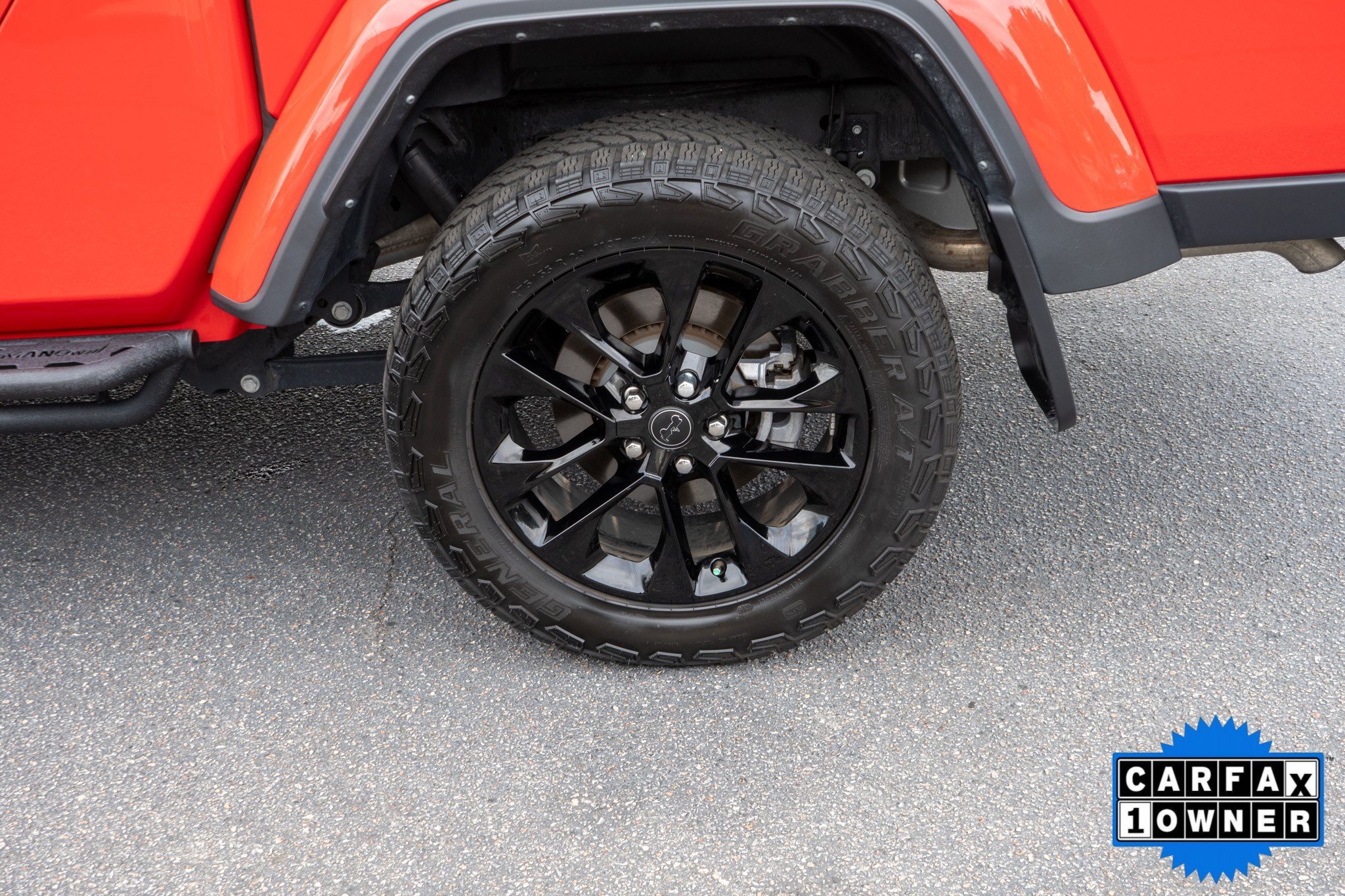 2025 Jeep Gladiator Nighthawk - Photo 11