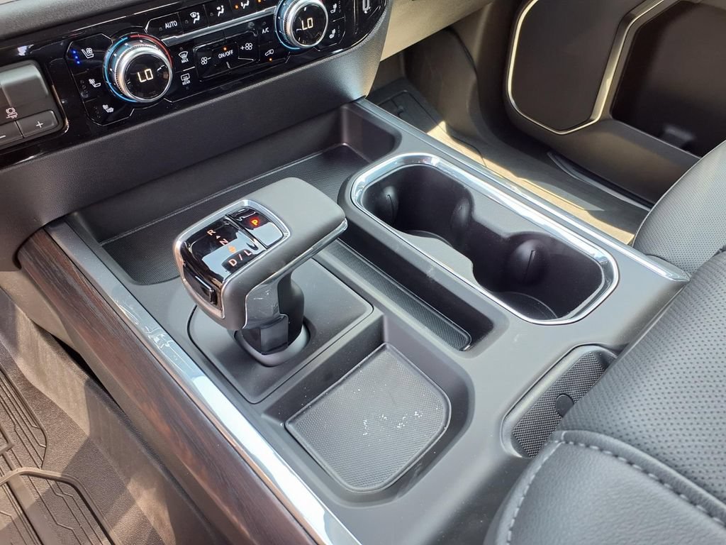 2026 GMC Sierra 1500 SLT - Photo 5