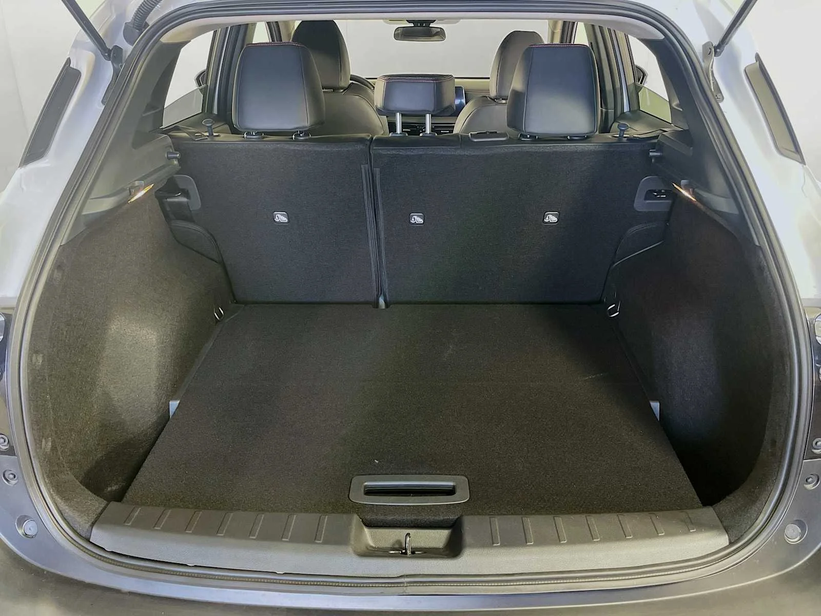 Certified Used 2025 Aspen White Tricoat Nissan SR image 21