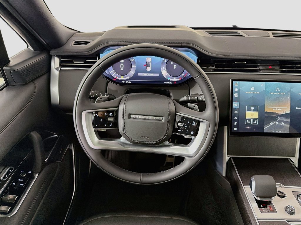 New 2027 Santorini Black Land Rover SE image 24