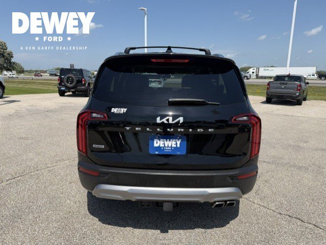 Used 2022 Ebony Black Kia SX image 6
