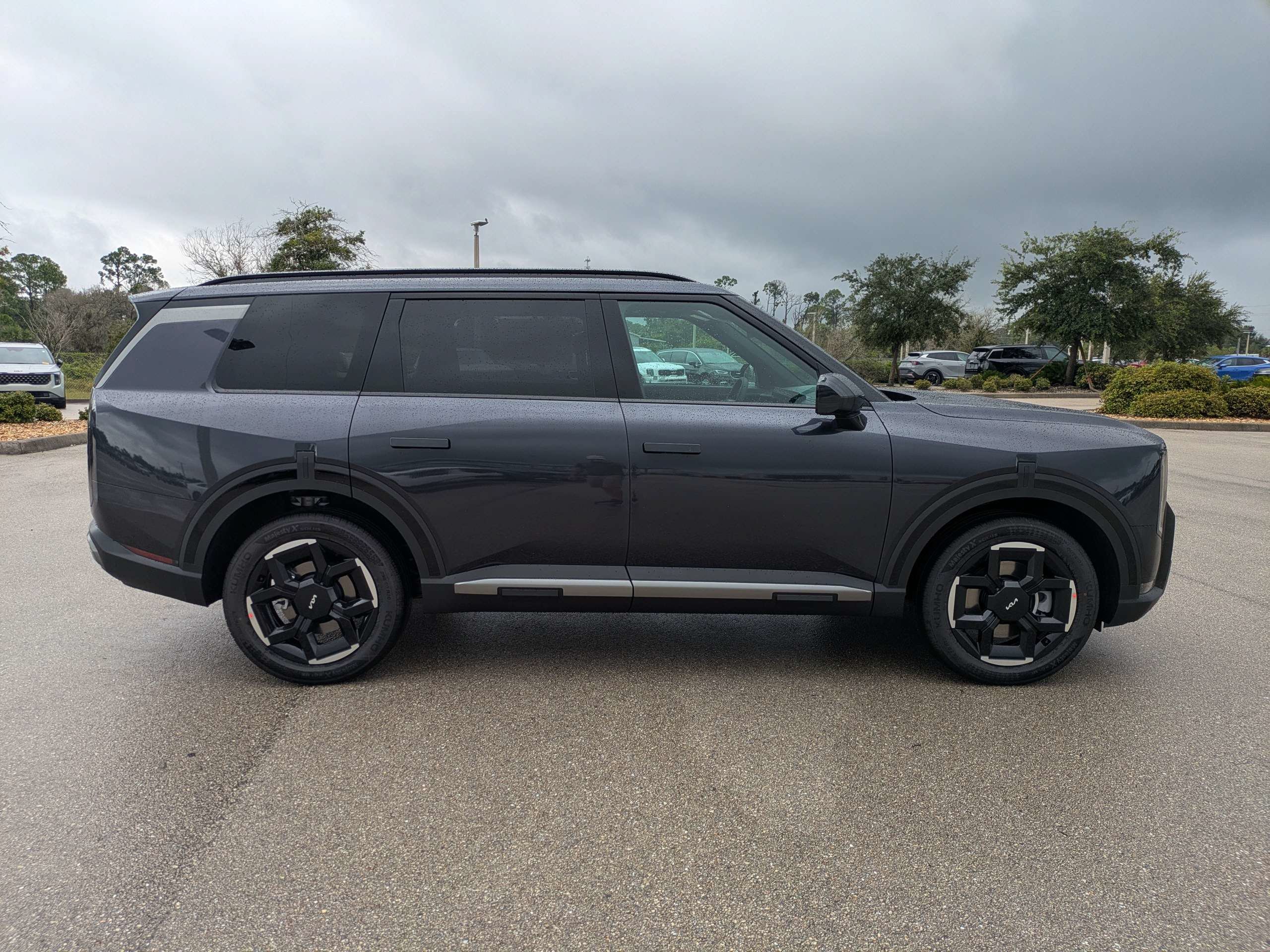 New 2027 Panthera Metal Kia EX image 3