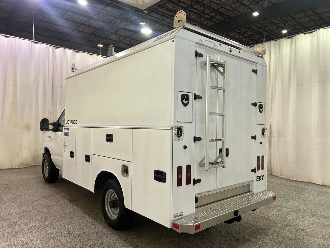 New 2026 Oxford White Ford E-350 SRW image 9