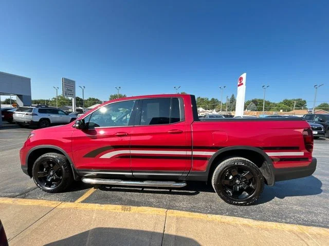 Used 2025  Honda Black Edition image 6