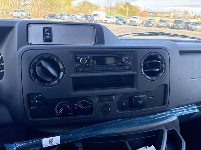 New 2027 Oxford White Ford E-350 SRW image 8