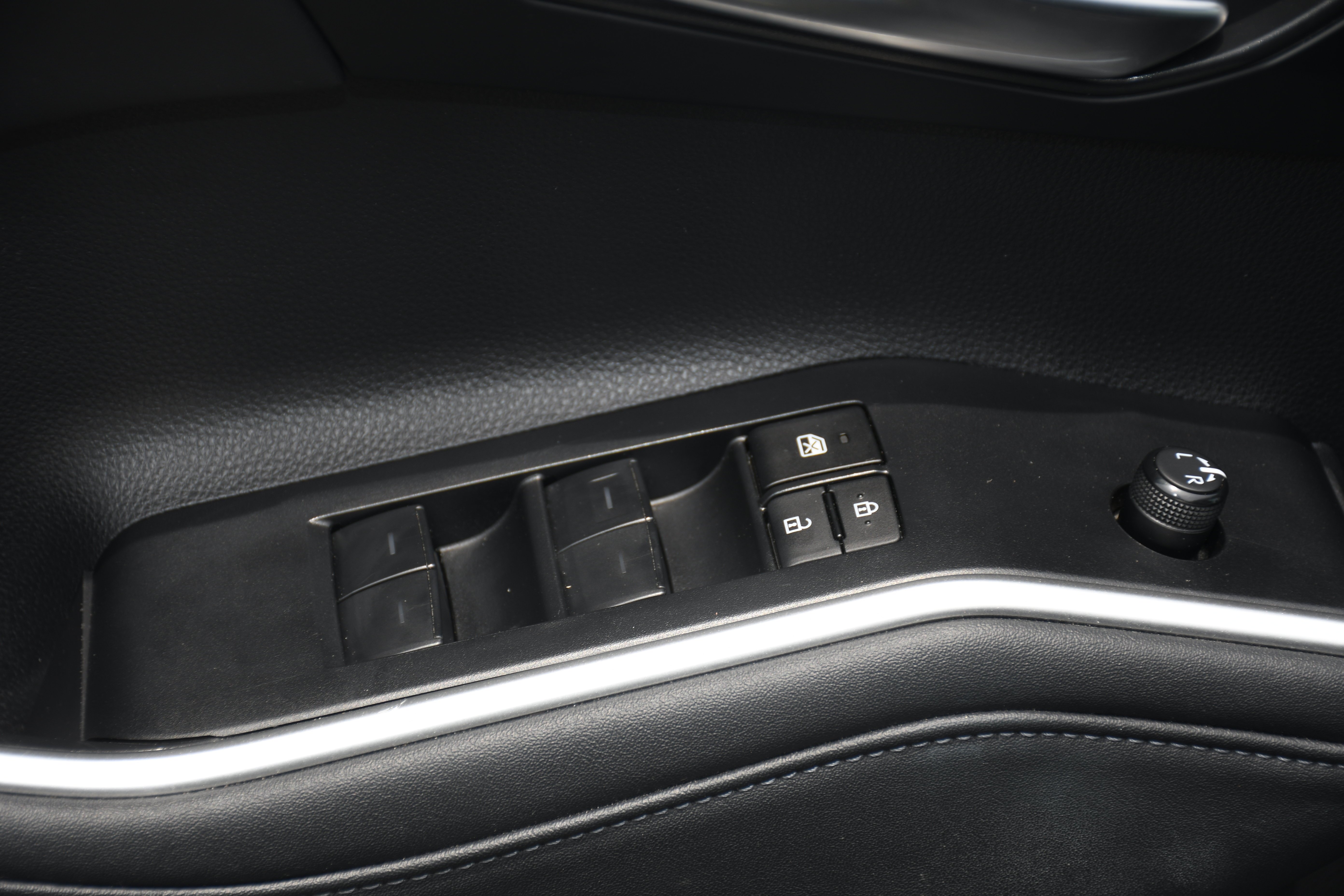 Used 2023 Gray Toyota XLE image 11