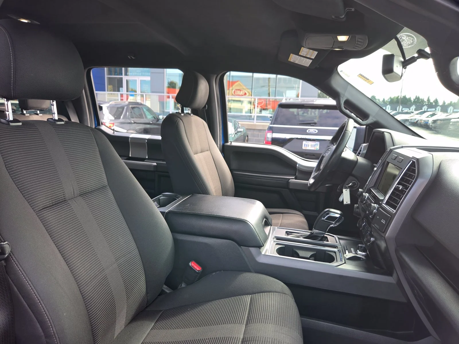 Used 2016 Blue Flame Metallic Ford XLT image 38