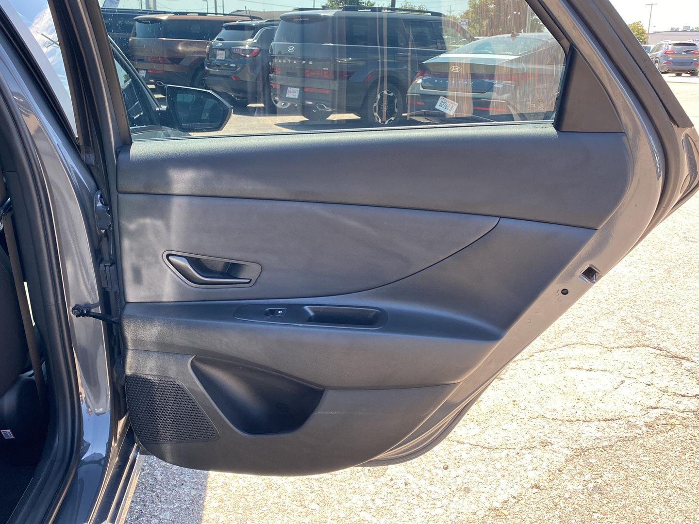 Used 2025 Ecotronic Gray Hyundai SEL Sport image 18