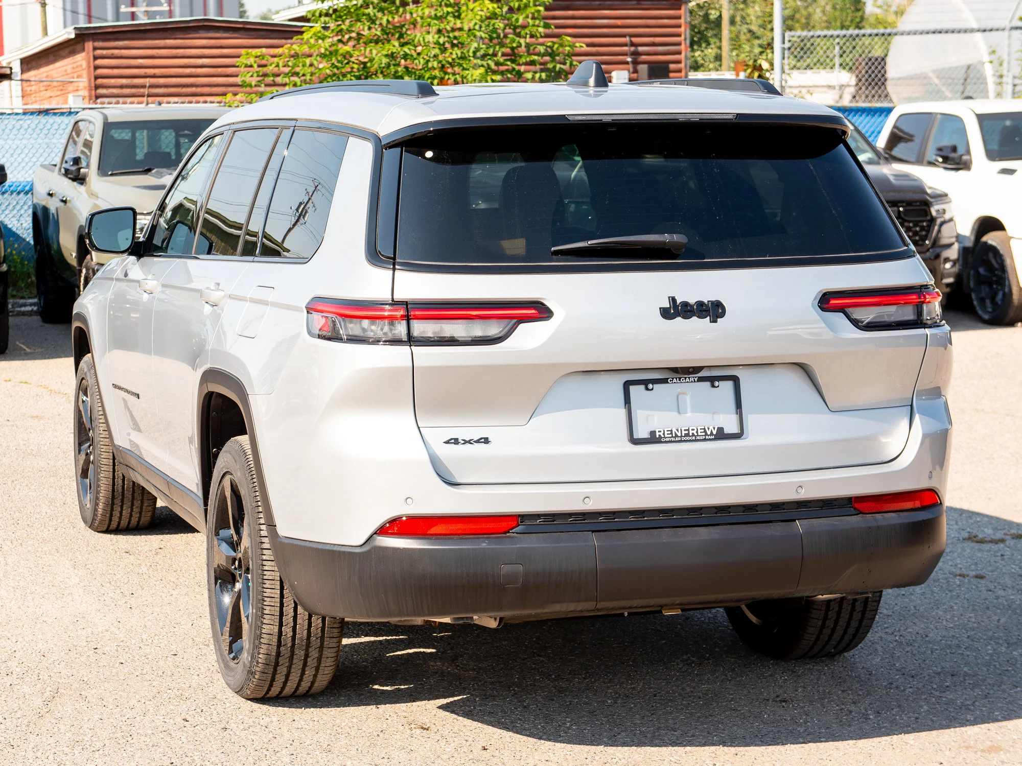 New 2025 Silver Jeep Altitude* 4x4, Sunroof, Trailer Tow Package, Heated Leather image 3