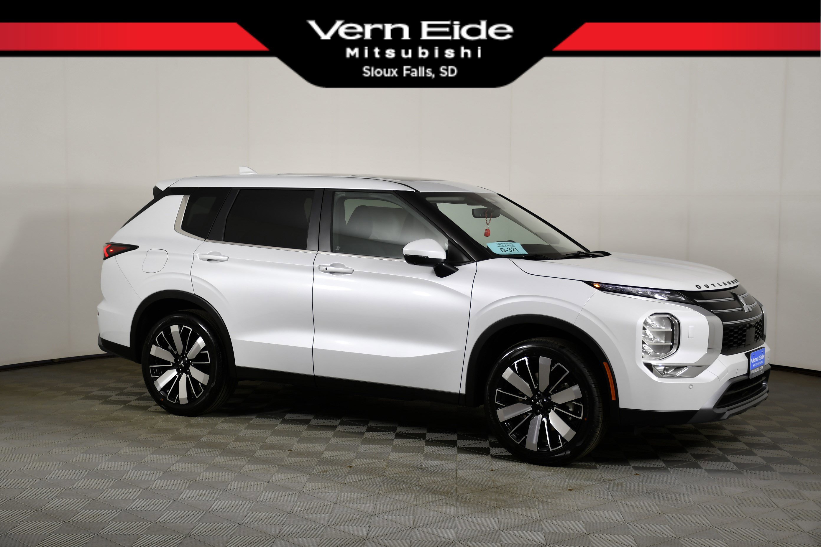 2026 Mitsubishi Outlander SE S-AWC's photo
