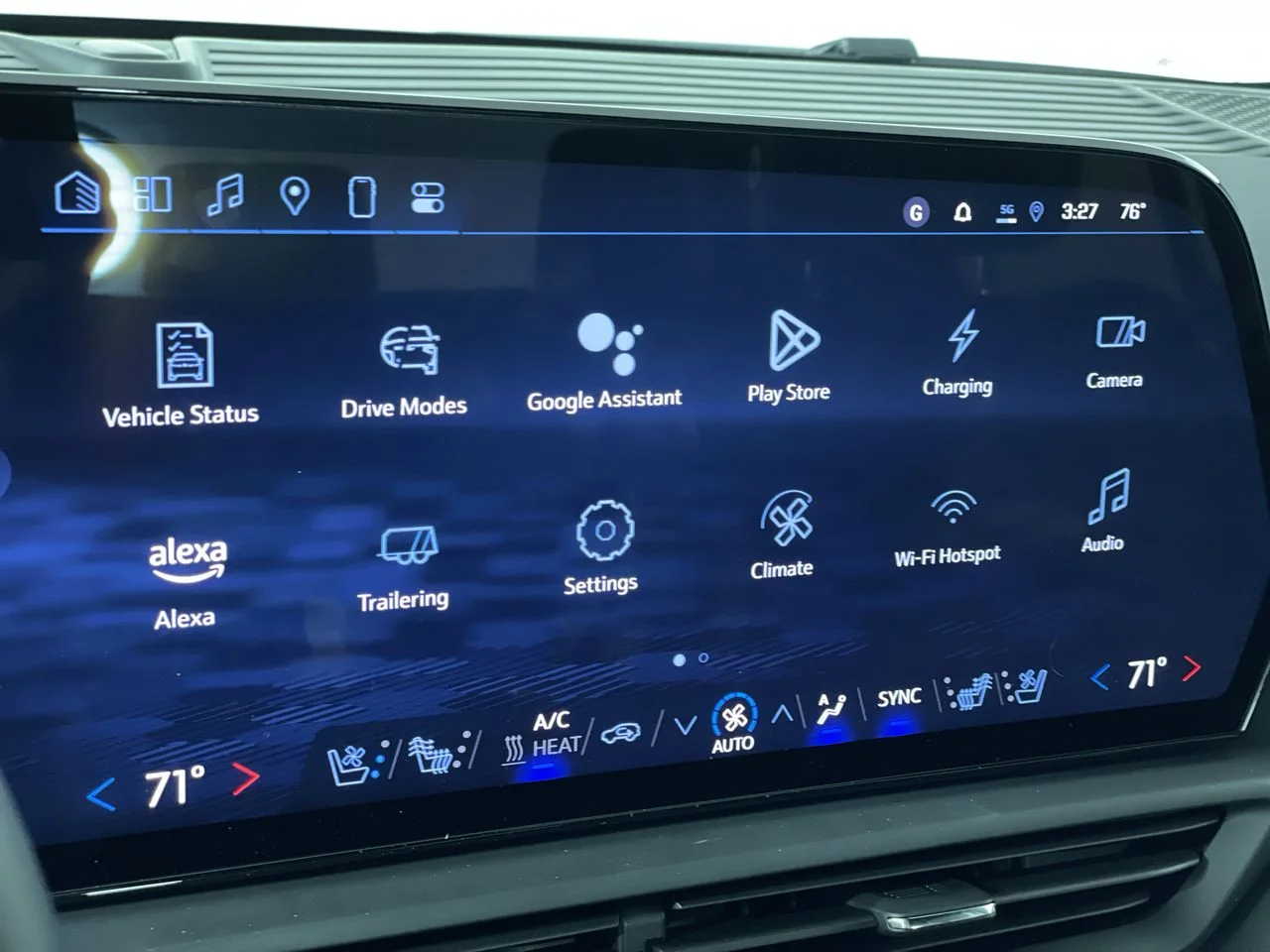 2025 Chevrolet Silverado EV LT - Photo 73