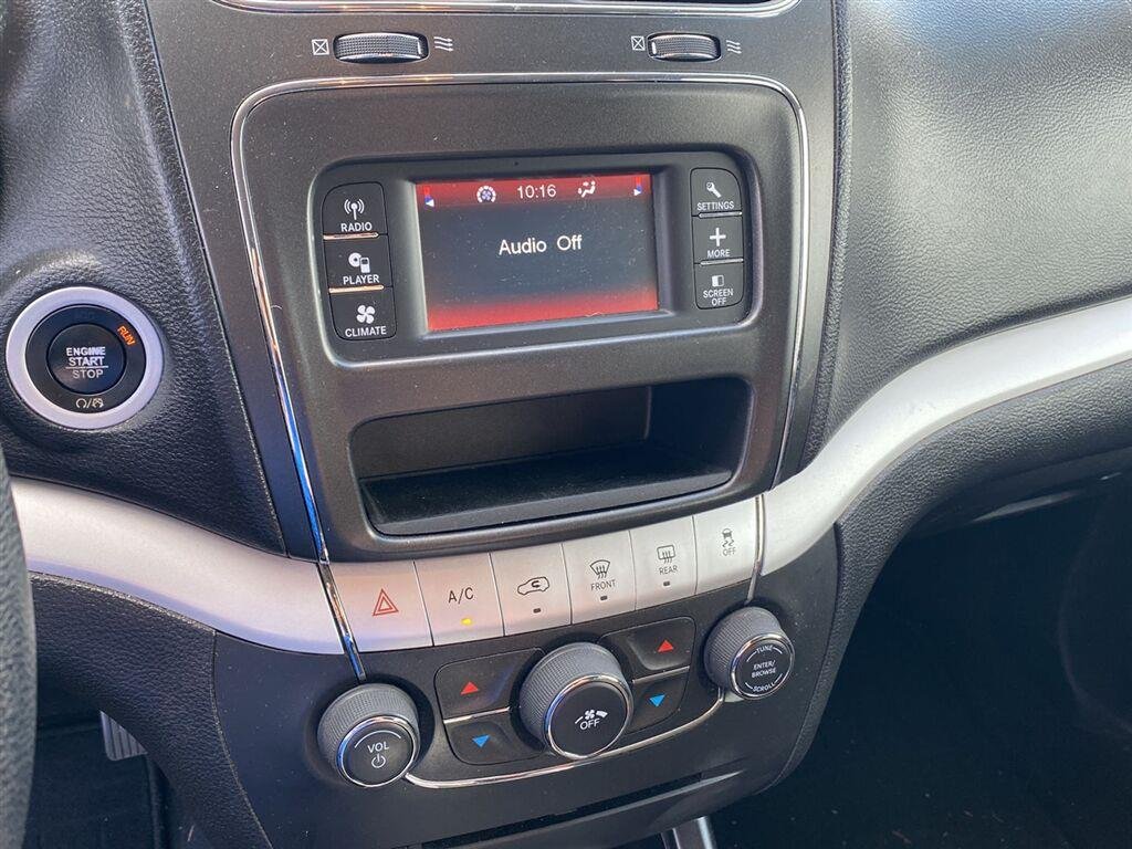 Used 2019 Contusion Blue Pearlcoat Dodge SE Value Pkg image 4