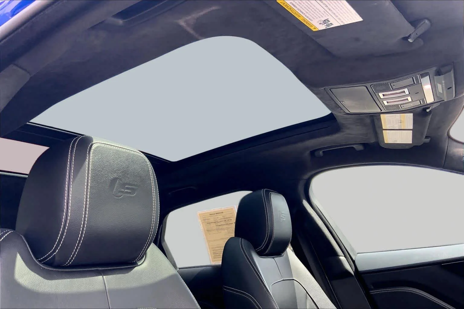 Used 2019  Jaguar S image 14