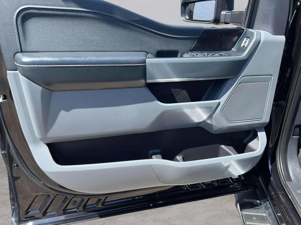 Used 2021 Agate Black Metallic Ford XLT image 22