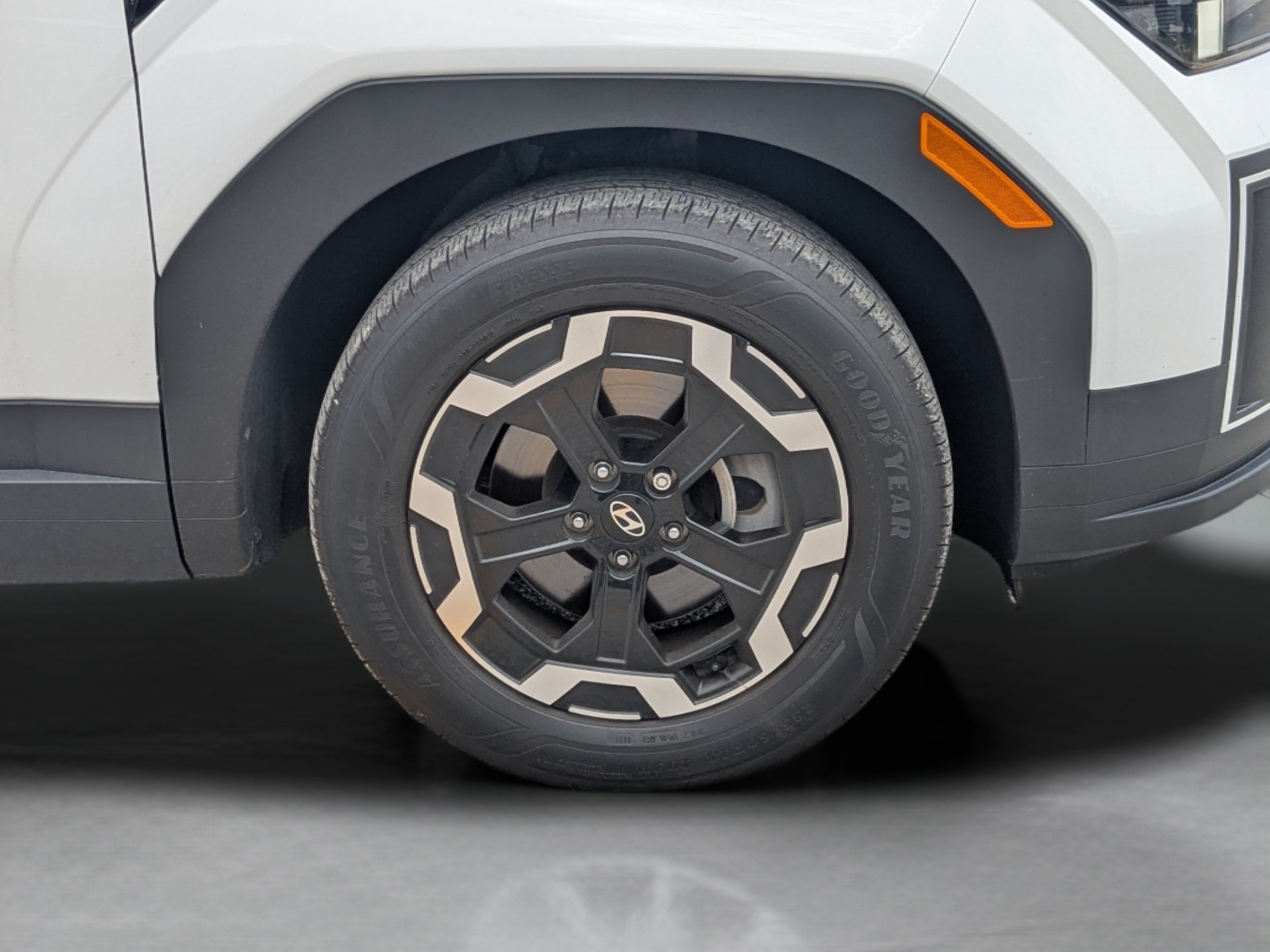 2024 Hyundai Santa Fe SE - Photo 32