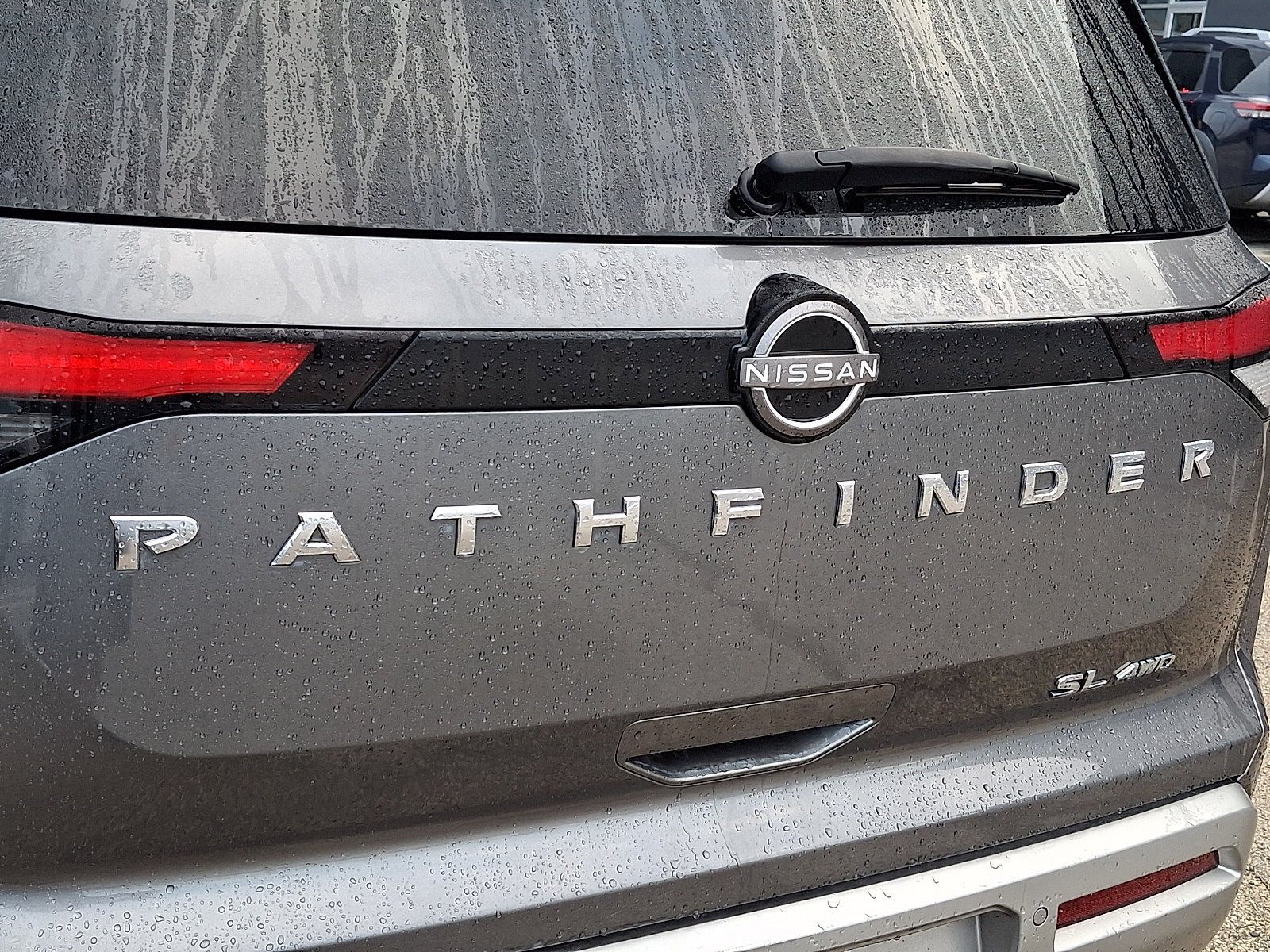Used 2022 Gun Metallic Nissan SL image 29