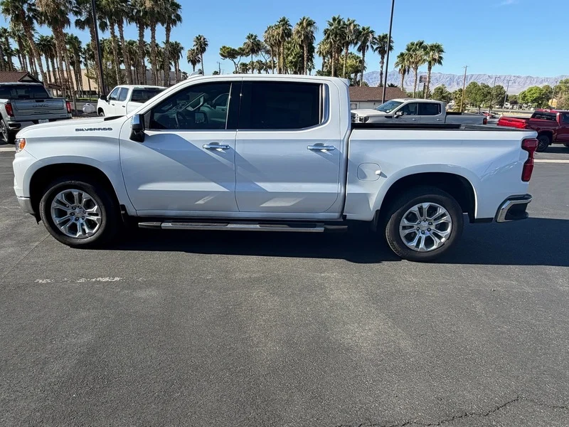 Used 2024 Iridescent Pearl Tricoat Chevrolet LTZ image 6
