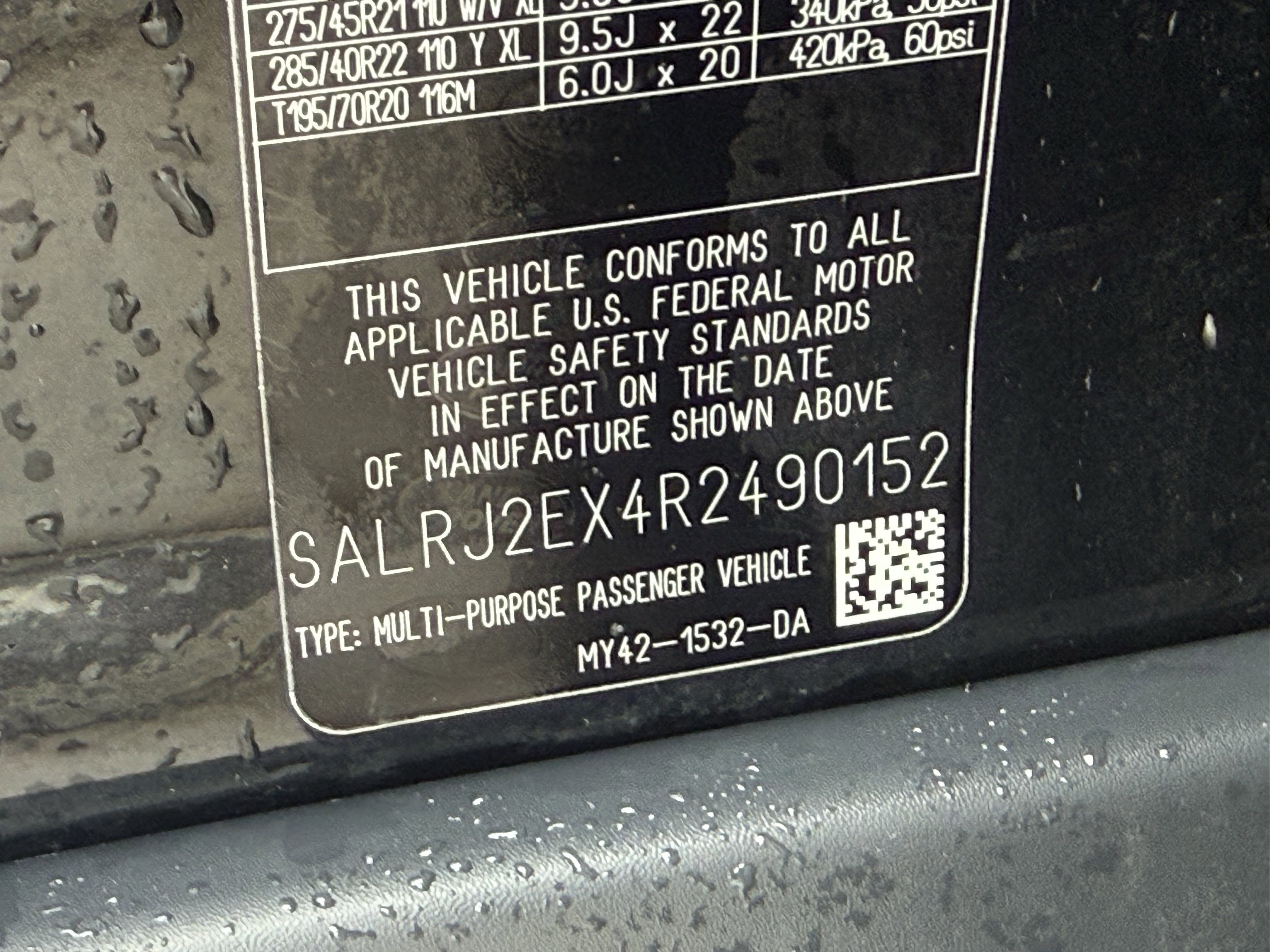 Used 2024 Black Land Rover S image 34