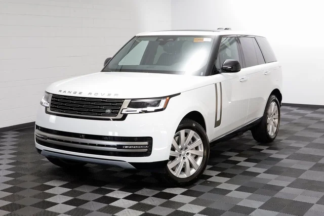 2025 Land Rover Range Rover Plug-In Hybrid SE