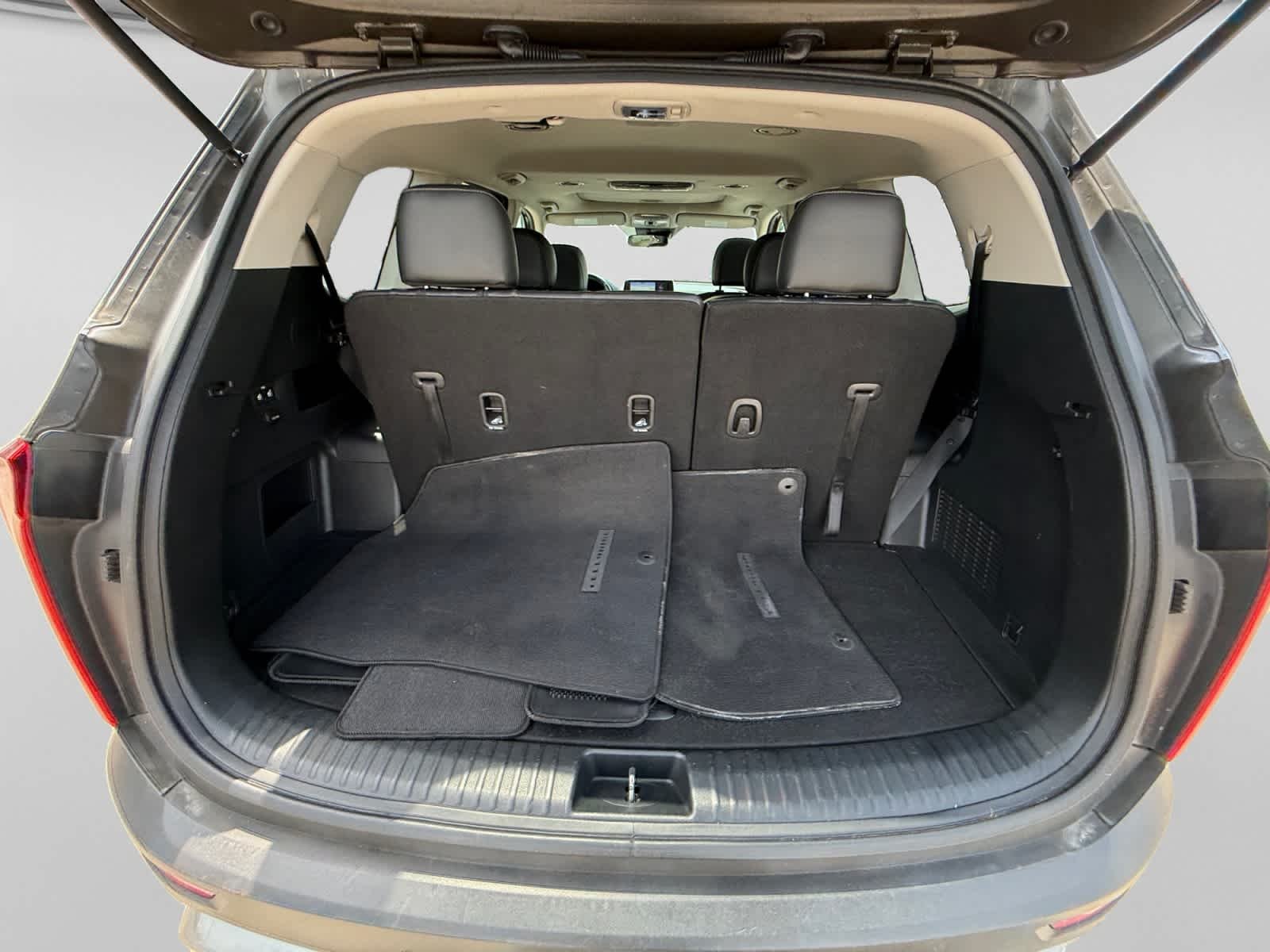 Used 2022 Dark Moss Kia S image 23