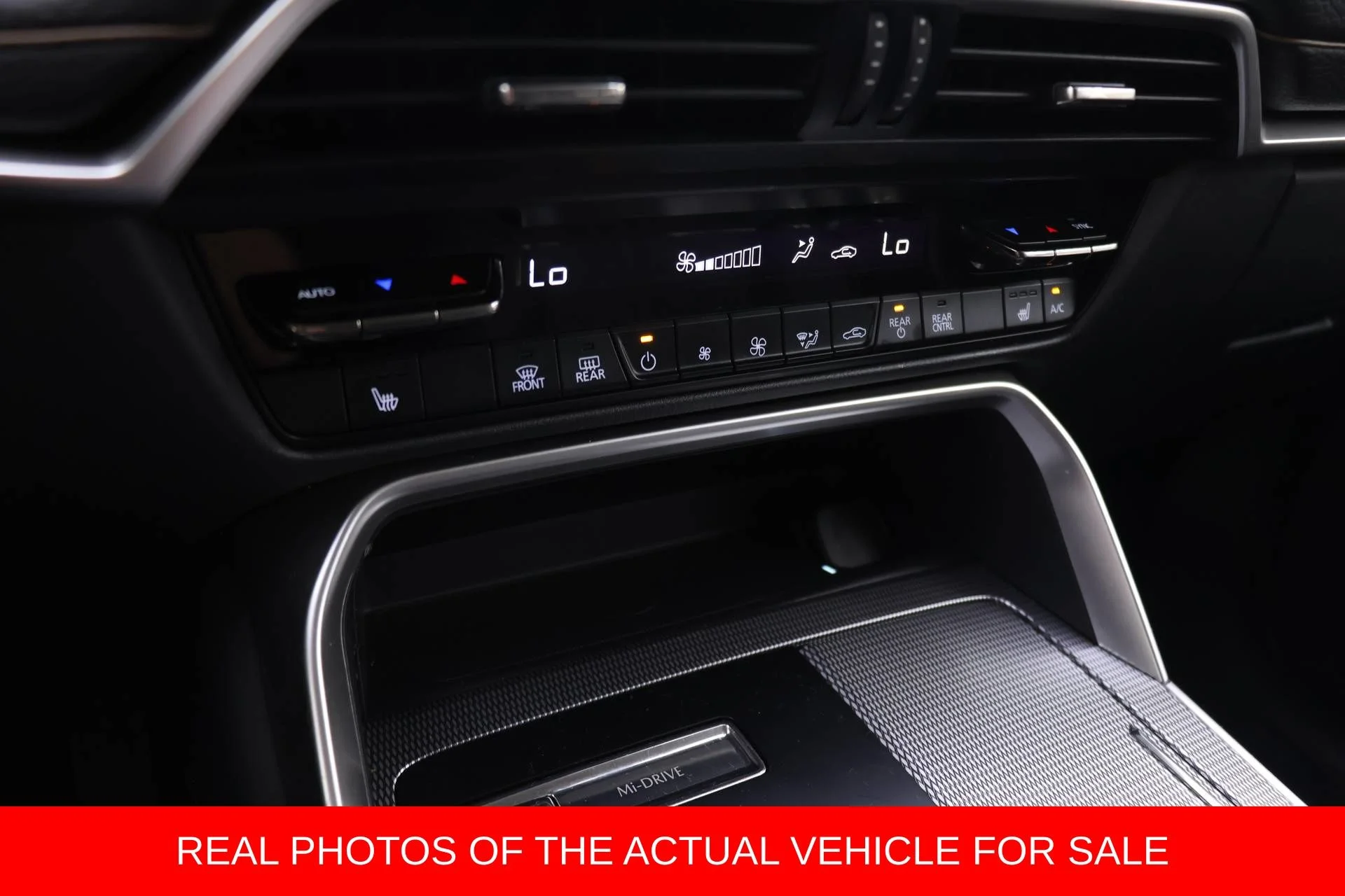 2025 Mazda CX-90 Preferred Package - Photo 6