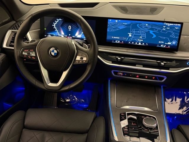 Used 2026 Skyscraper Grey Metallic BMW sDrive40i image 28
