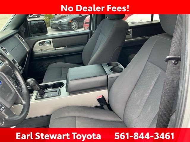 Used 2017 Silver Ford XLT image 23