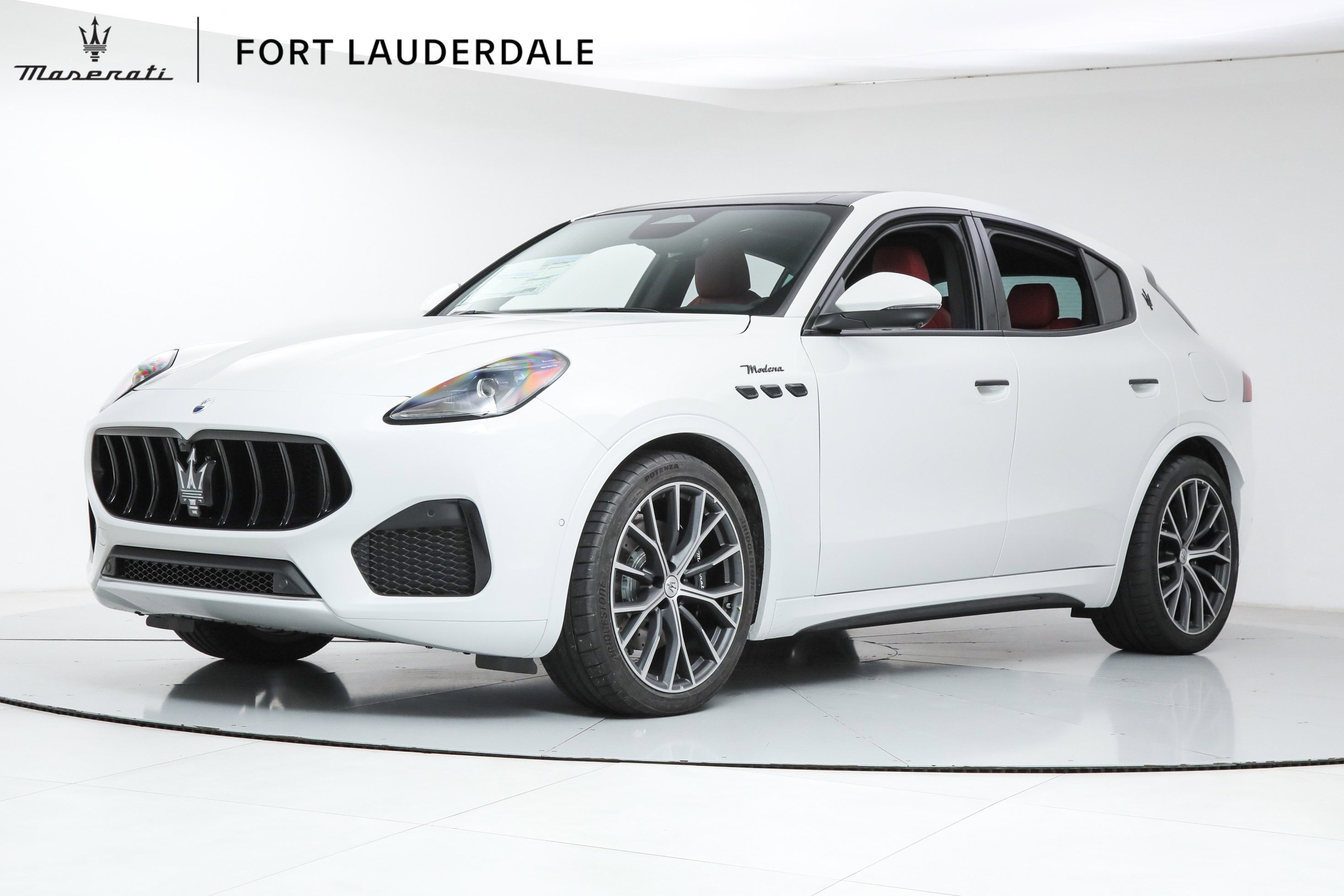 2026 Maserati Grecale Modena V6