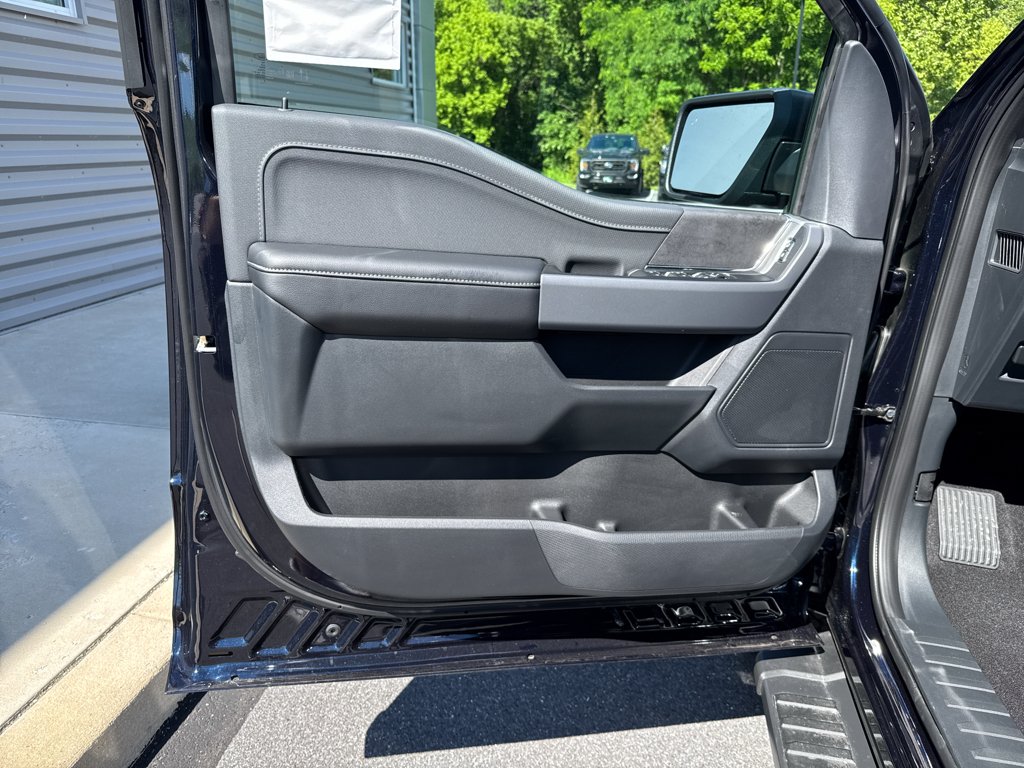 New 2026 Antimatter Blue Metallic Ford XLT image 25