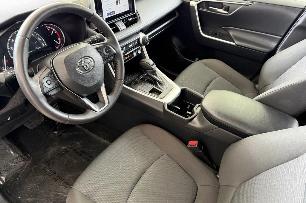 Used 2025 Silver Toyota XLE image 14