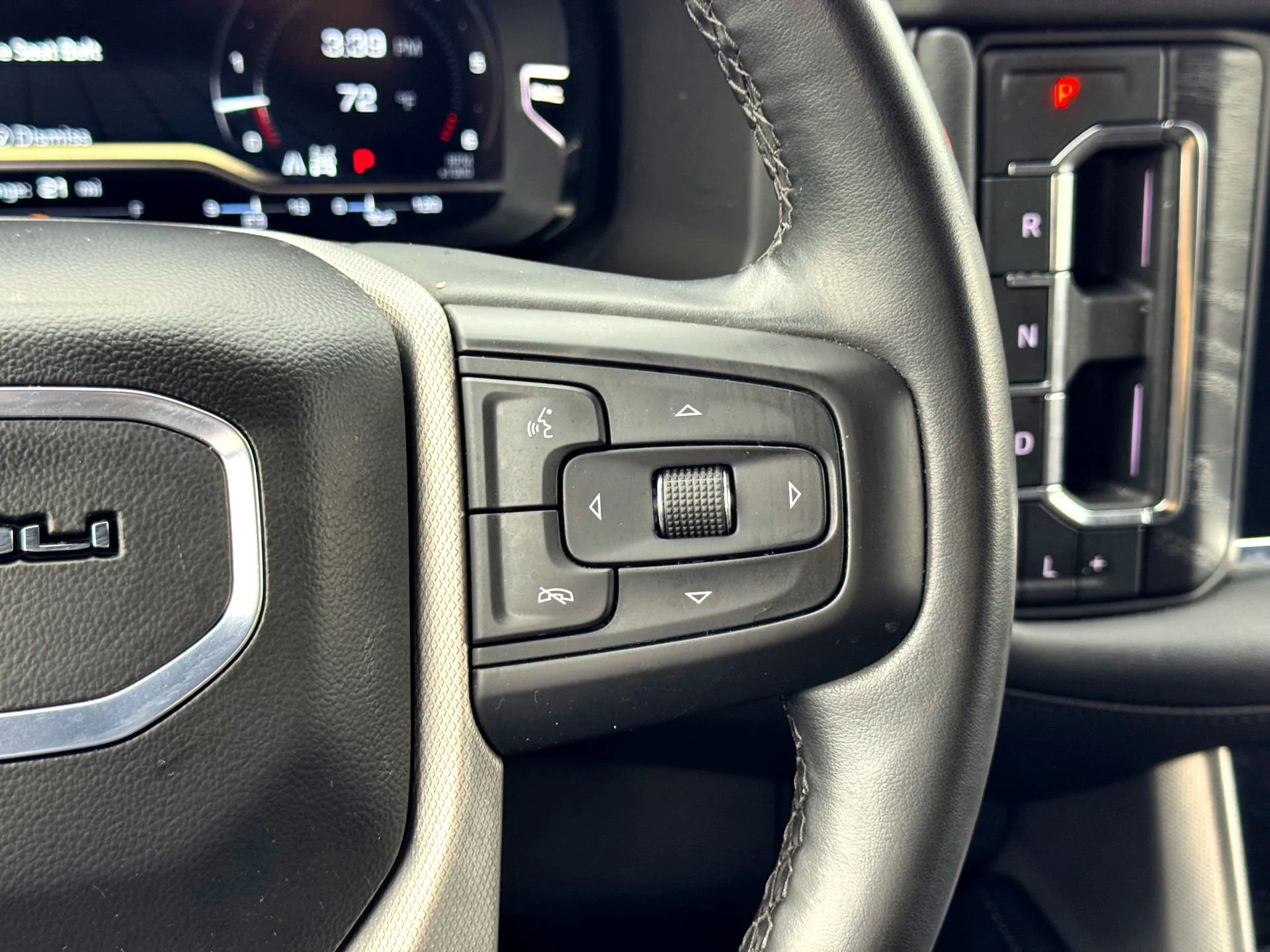 Used 2024 Onyx Black GMC Denali image 27