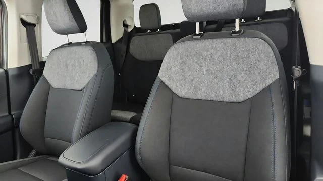 New 2026 Carbonized Gray Metallic Ford XLT image 10