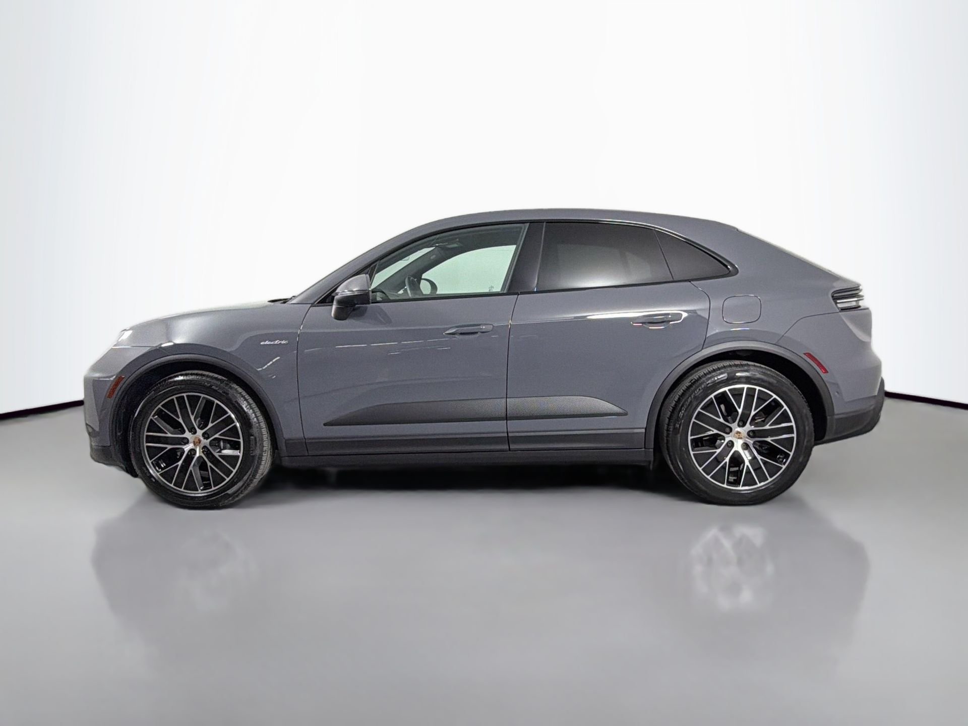 Certified 2025 Porsche Macan Base with VIN WP1AD2XA5SL076247 for sale in Fort Worth, TX