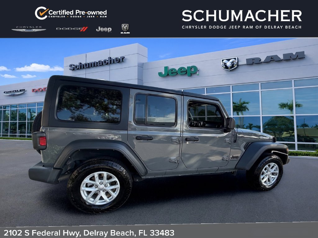 Used 2023 Gray Jeep Sport S image 7