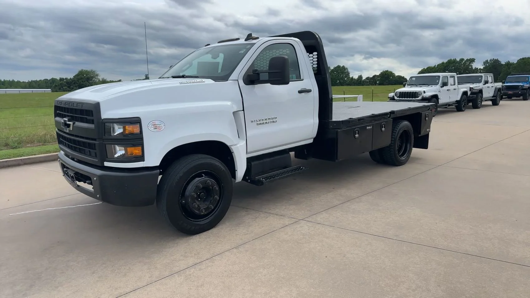 Used 2021 Summit White Chevrolet Work Truck image 5