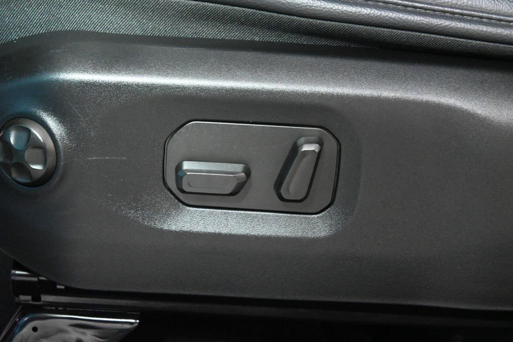 2024 Jeep Wrangler 4-Door Sahara - Photo 31