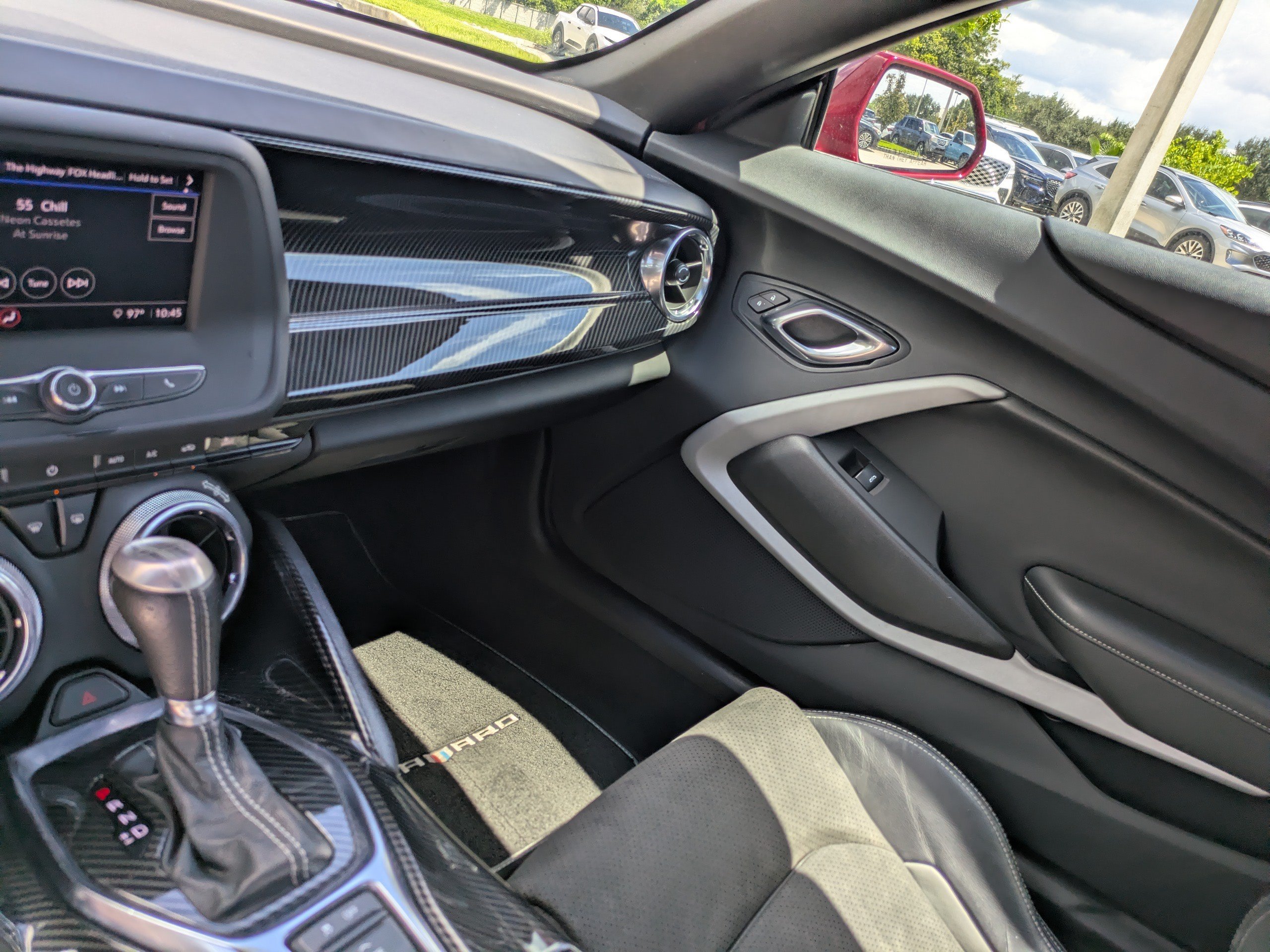 2021 Chevrolet Camaro LT1 - Photo 15