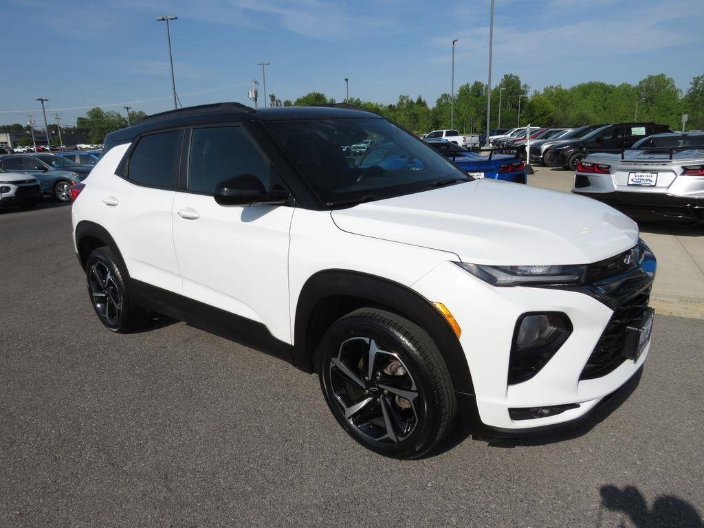 Used 2022 Summit White Chevrolet RS image 5