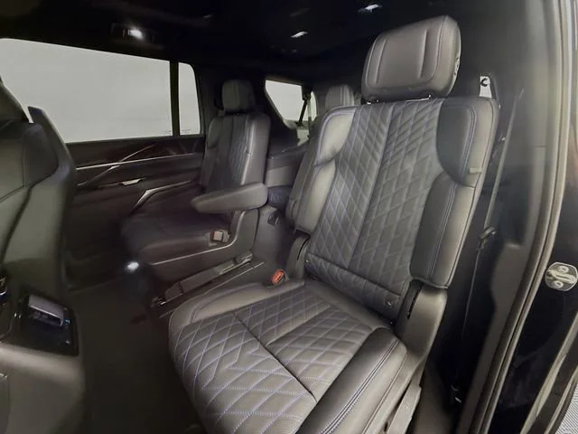 2026 Cadillac Escalade IQL Luxury - Photo 7