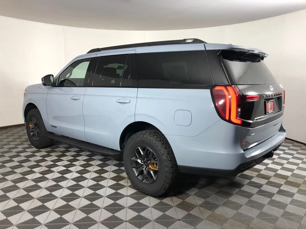 New 2026 Glacier Gray Metallic Tri-Coat Ford Tremor® image 18