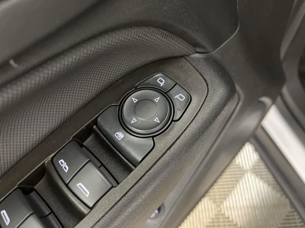 Used 2024 Summit White Chevrolet RS image 18
