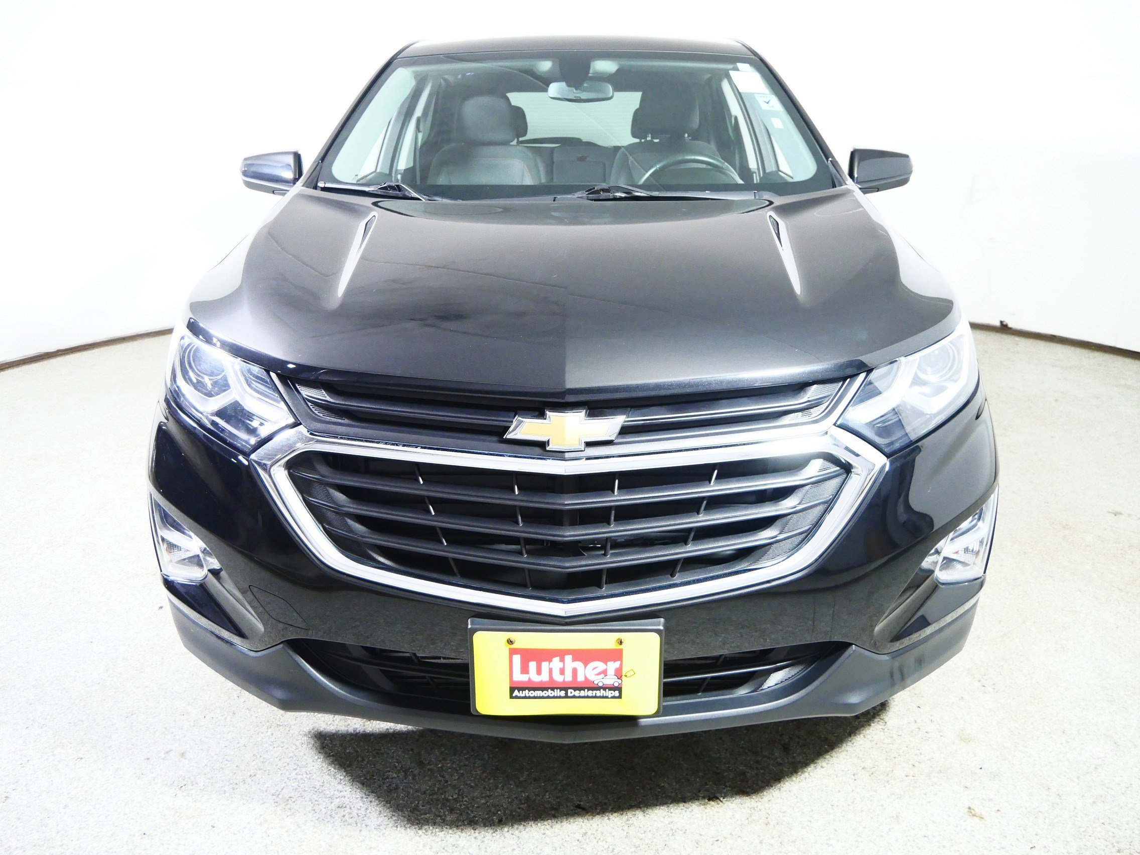 Used 2018 Chevrolet Equinox LT with VIN 2GNAXSEV1J6119210 for sale in Brooklyn Center, Minnesota