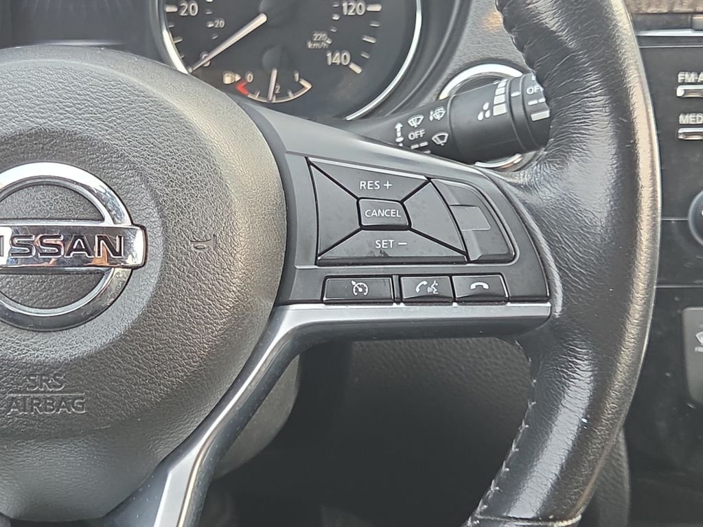 Used 2017 Blue Nissan SV image 25