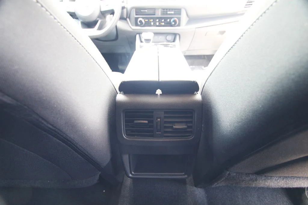 Used 2023 White Nissan S image 33