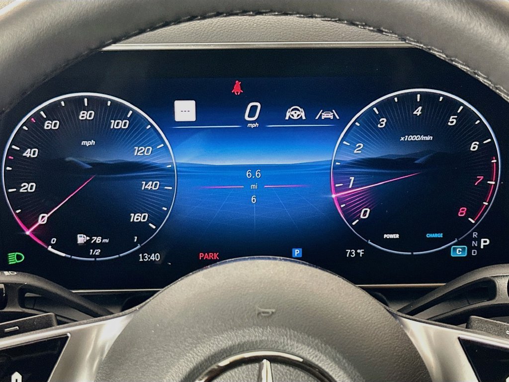 New 2027 Graphite Grey Metallic Mercedes-Benz GLC 300 image 11
