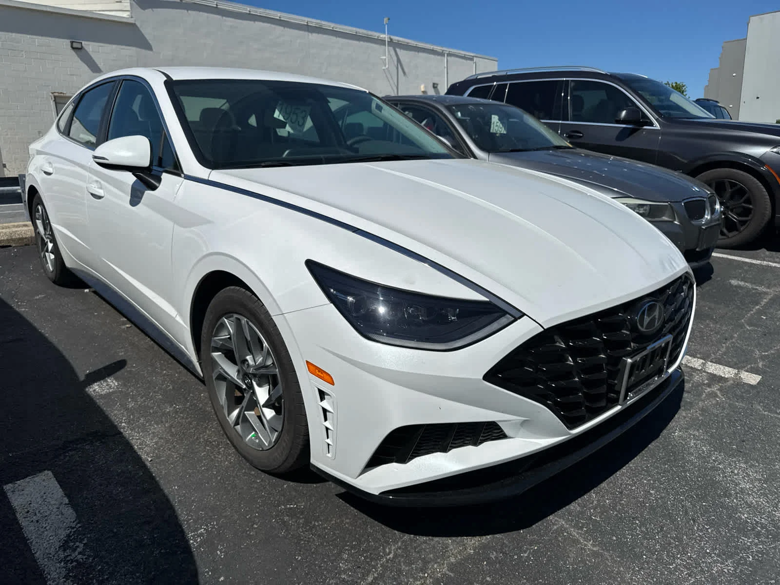 Used 2023 Serenity White Hyundai SEL image 2